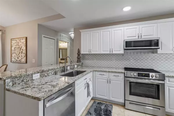 2561 SHEILA LN, North Port, FL 34286