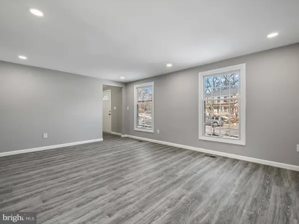 7926 COVINGTON AVE, Glen Burnie, MD 21061