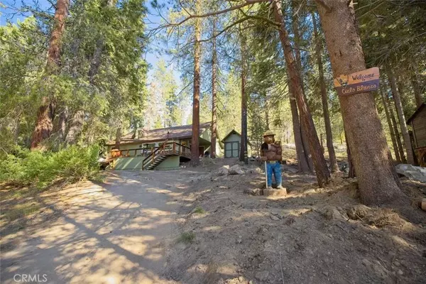 56981 Sequoia DR, Springville, CA 93265