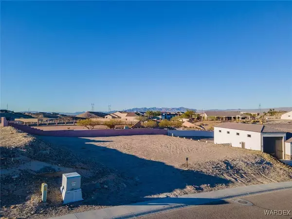 1137 Via San Lorenzo, Bullhead City, AZ 86429