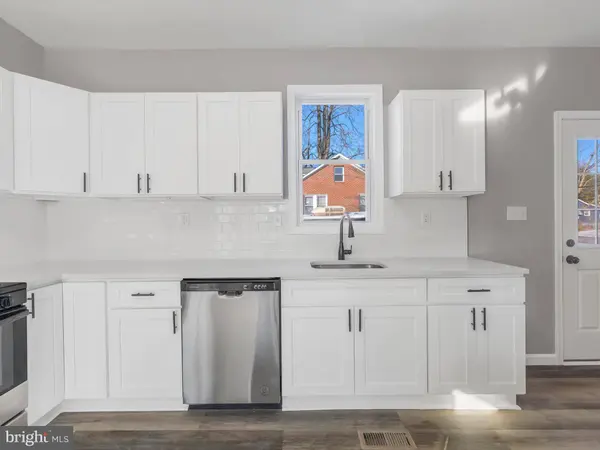 206 HOLLINS FERRY RD S, Glen Burnie, MD 21061