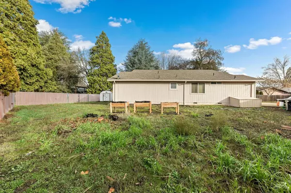 26 Morning Glory CT, Central Point, OR 97502