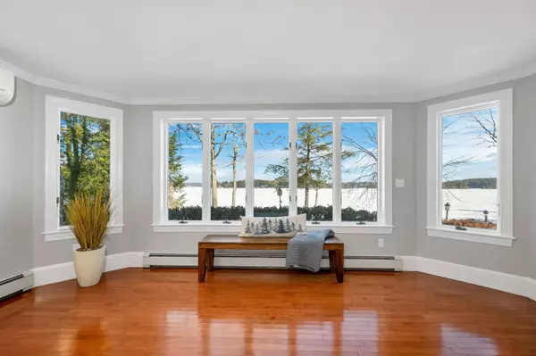 122 Pipers Point LN, Alton, NH 03809