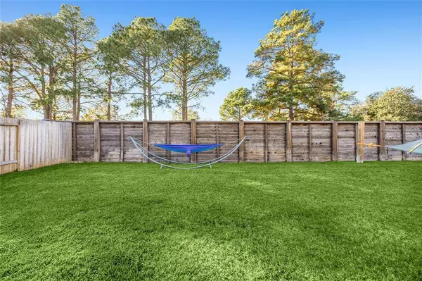 2307 Jitterbug LN, Katy, TX 77493