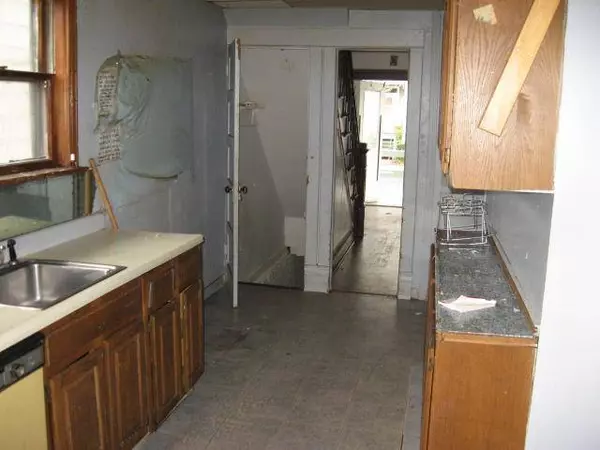 434 W Meadow Ave, Rahway City, NJ 07065