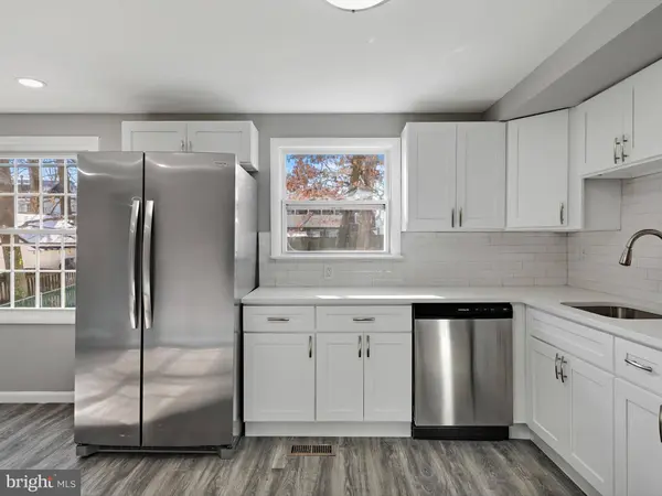 7926 COVINGTON AVE, Glen Burnie, MD 21061