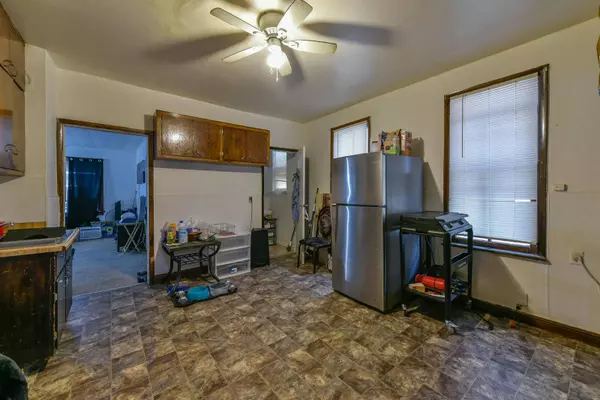 1535 S 14th St, Milwaukee, WI 53204