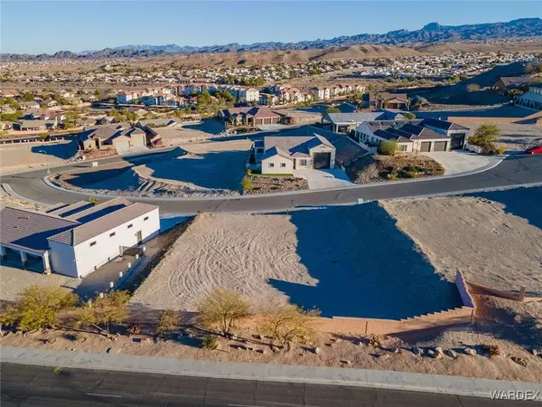 1137 Via San Lorenzo, Bullhead City, AZ 86429