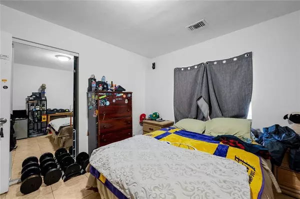 939 Congress ST, Costa Mesa, CA 92627