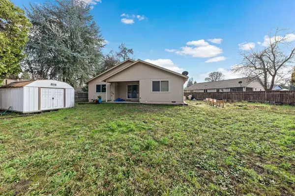 26 Morning Glory CT, Central Point, OR 97502