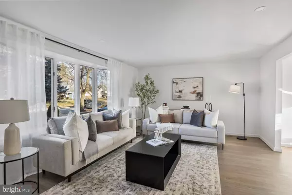 7 ORCHID LN, Cherry Hill, NJ 08002