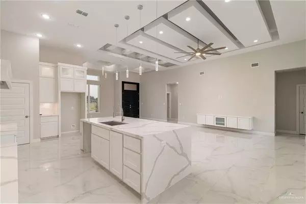 2812 Arboledas DR, San Juan, TX 78589