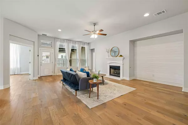 20228 Crested Caracara LN, Pflugerville, TX 78660