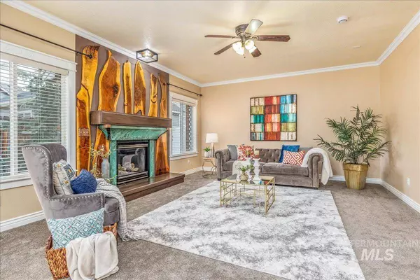 1386 W Loretta St, Meridian, ID 83646