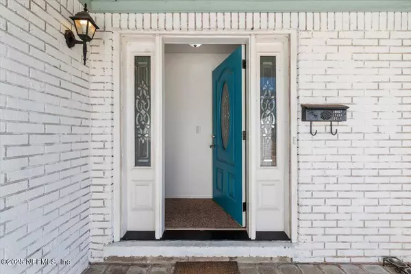 10987 LUANA DR N, Jacksonville, FL 32246