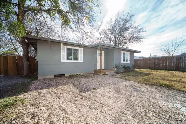 113 Chico St, San Marcos, TX 78666