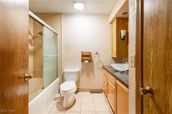 3750 Wilson Sharpsville RD, Cortland, OH 44410