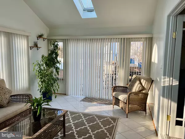 3 NICOLE CT, New Castle, DE 19720