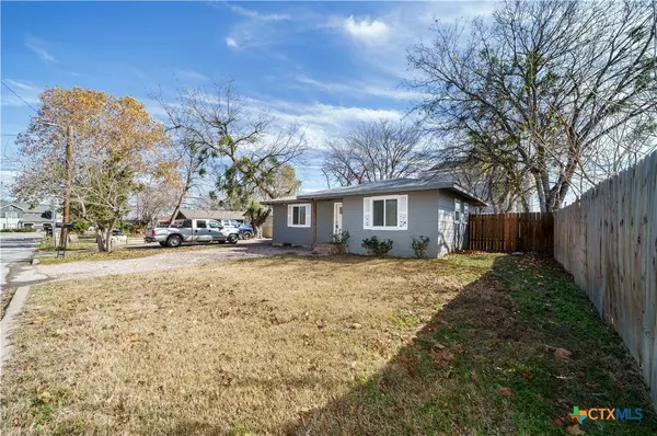 113 Chico ST, San Marcos, TX 78666