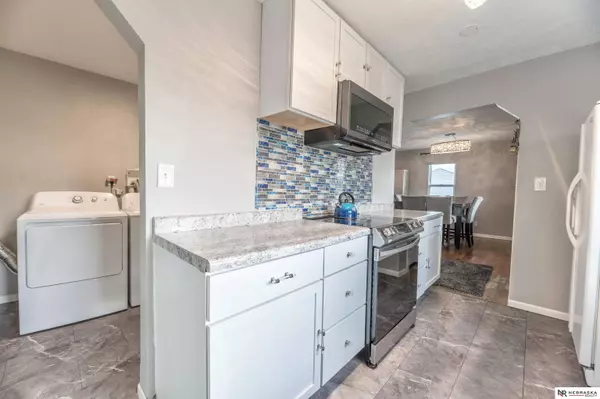 8332 Park Drive, Ralston, NE 68127