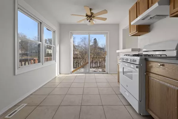 224 Heather TER, Round Lake Beach, IL 60073