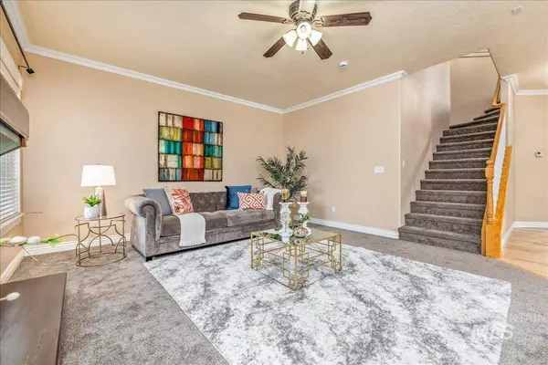 1386 W Loretta St, Meridian, ID 83646