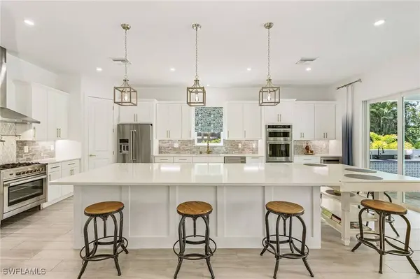 18010 Parkridge CIR, Fort Myers, FL 33908