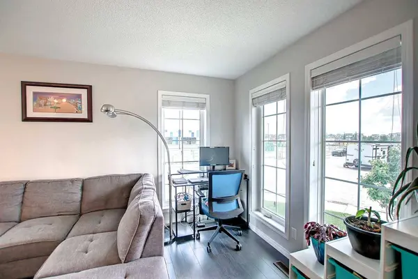 2 Auburn Crest PL SE, Calgary, AB T3M 0Z4