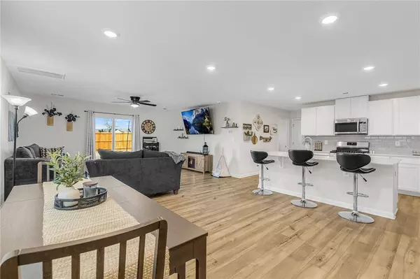 316 Anna Gray CIR, Easley, SC 29640