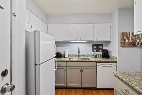 2020 CONTINENTAL Avenue #229, Tallahassee, FL 32304