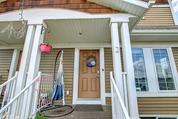 2 Auburn Crest PL SE, Calgary, AB T3M 0Z4