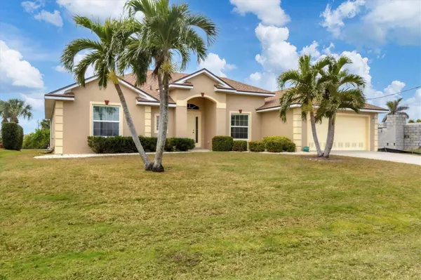 193 TOURNAMENT RD, Rotonda West, FL 33947