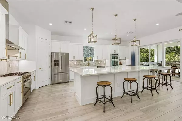 18010 Parkridge CIR, Fort Myers, FL 33908