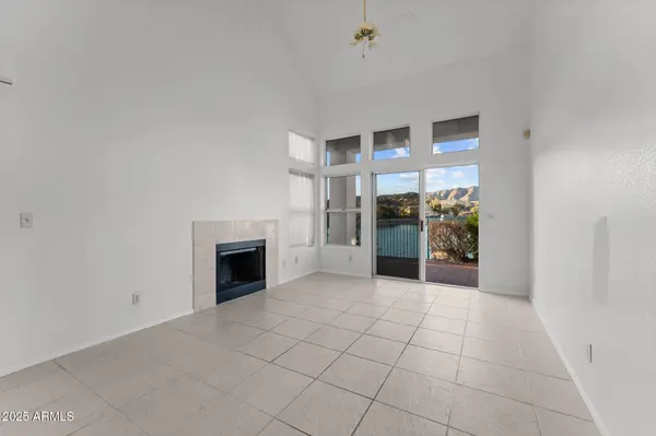 16206 S 11TH Place, Phoenix, AZ 85048