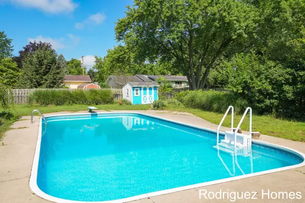 3815 Benjamin NE Avenue, Grand Rapids, MI 49525