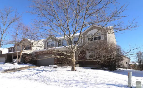 5748 Eagle Creek Ct, Maineville, OH 45039