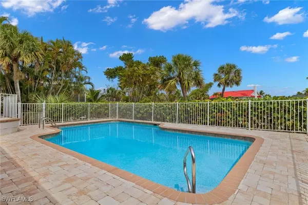 1242 Par View DR, Sanibel, FL 33957