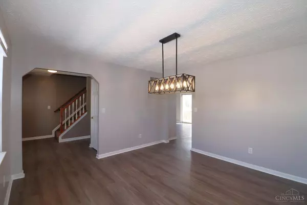 5748 Eagle Creek Ct, Maineville, OH 45039