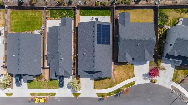 872 24th WAY, Redmond, OR 97756