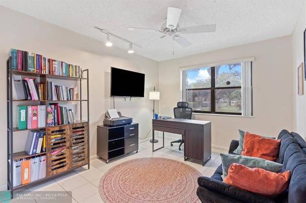 4342 Acacia Cir, Coconut Creek, FL 33066