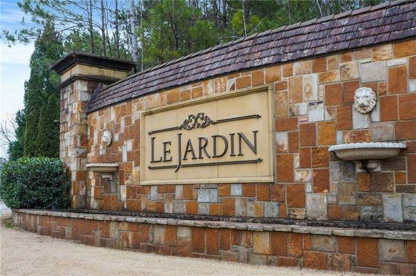 4271 Matisse LN, Fairburn, GA 30213