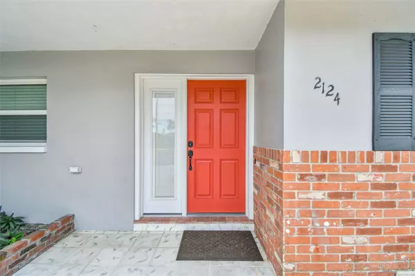 2124 16TH AVE SW, Largo, FL 33770