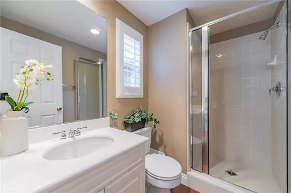 23 Highfield, Irvine, CA 92618