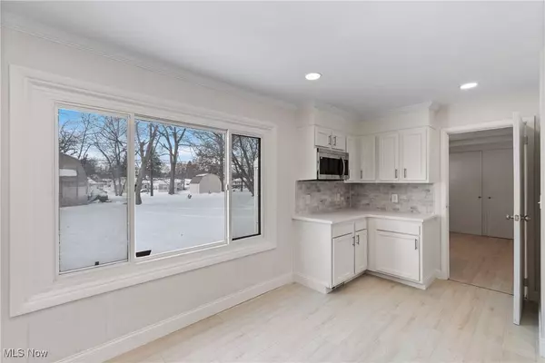 5426 Washburn RD, Bedford Heights, OH 44146