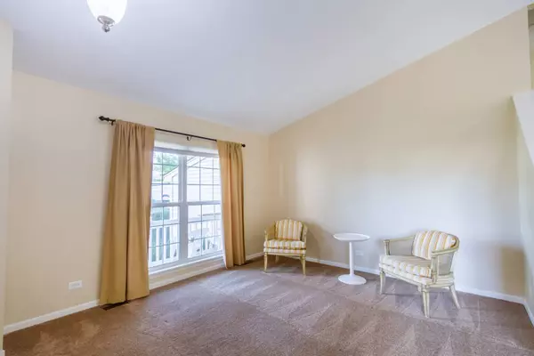 672 Portsmouth DR, Pingree Grove, IL 60140