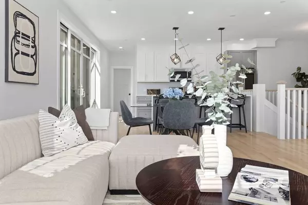 17 W Bellflower St #1, Boston, MA 02125