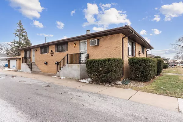 371 Buffalo AVE, Calumet City, IL 60409