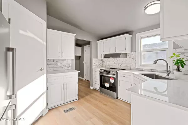 7610 Nob Hill Blvd # 64W, Yakima, WA 98908