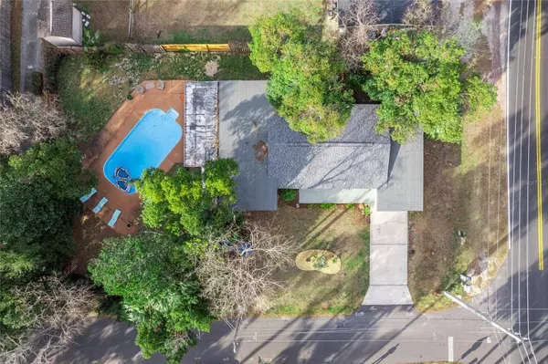 900 MULBERRY ST, Fruitland Park, FL 34731