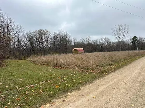 18117 S Frank Road, Gays Mills, WI 54631